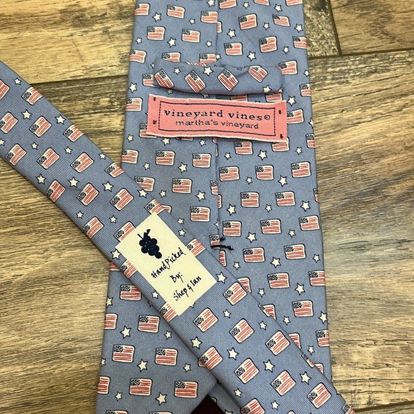 Mens Vineyards Vines American flag neck tie - Picture 7 of 13